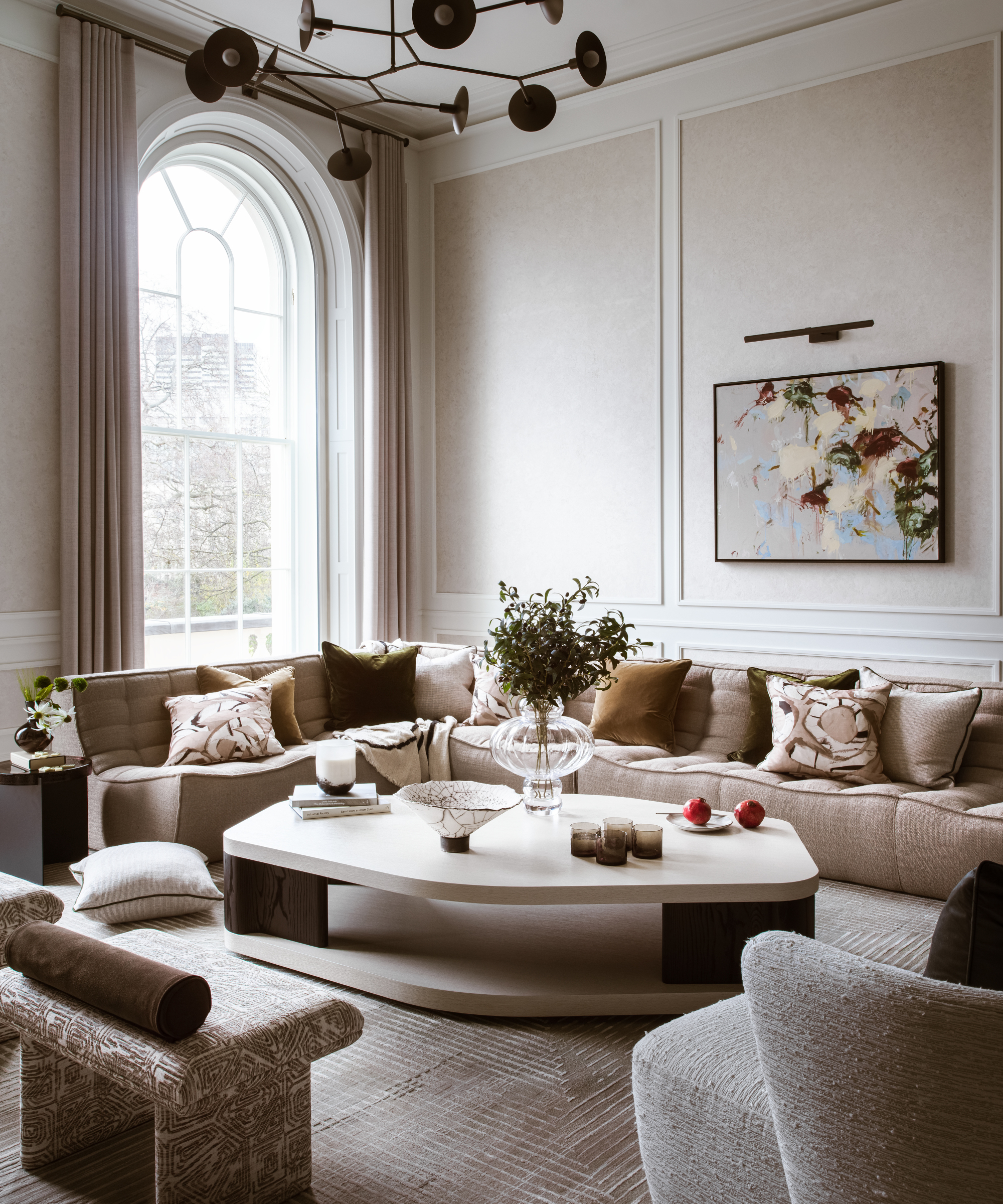 Period townhouse living room in Notting Hill